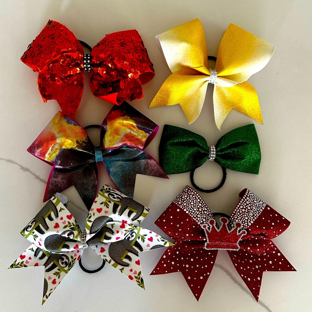 Lot of 6 hair bows! Excellent condition!